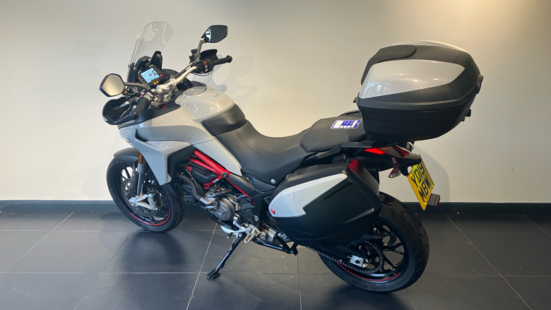 Ducati Multistrada 950 - Red + Spoked Wheels (MY18)